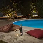 Lovely In With Private Swimming Pool, Be Inside Or Outside *
