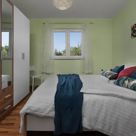 Feriehus Lovely In With Private Swimming Pool, Be Inside Or Outside Jadranovo